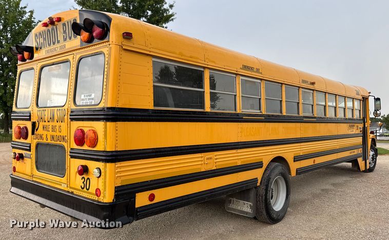 image for item DW3441 2005 Freightliner school bus
