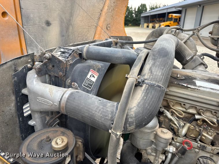 image for item DW3441 2005 Freightliner school bus