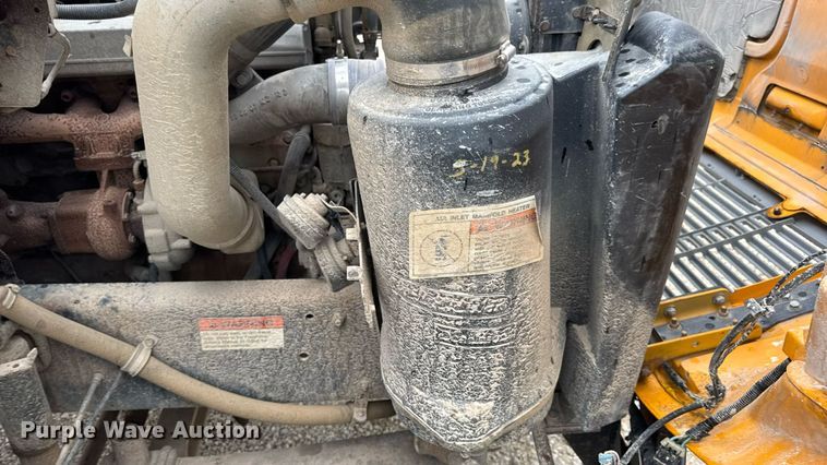 image for item DW3441 2005 Freightliner school bus