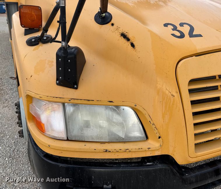 image for item DW3442 2008 Blue Bird Vision school bus