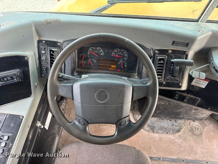 image for item DW3442 2008 Blue Bird Vision school bus