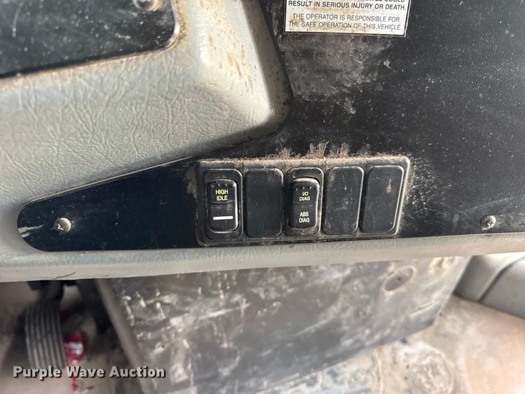 image for item DW3442 2008 Blue Bird Vision school bus