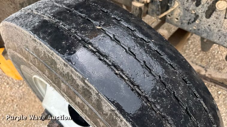 image for item DW3442 2008 Blue Bird Vision school bus