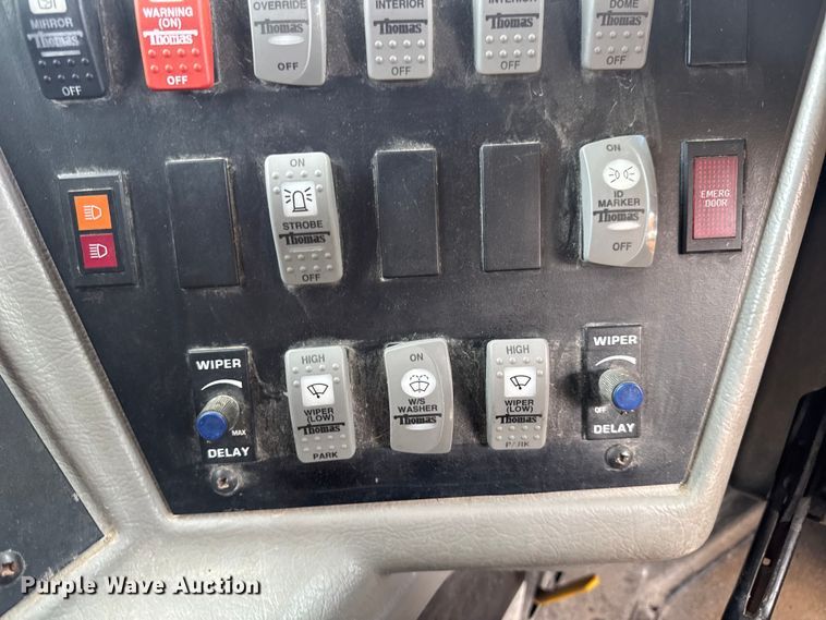 image for item DW3443 2001 Thomas Built school bus