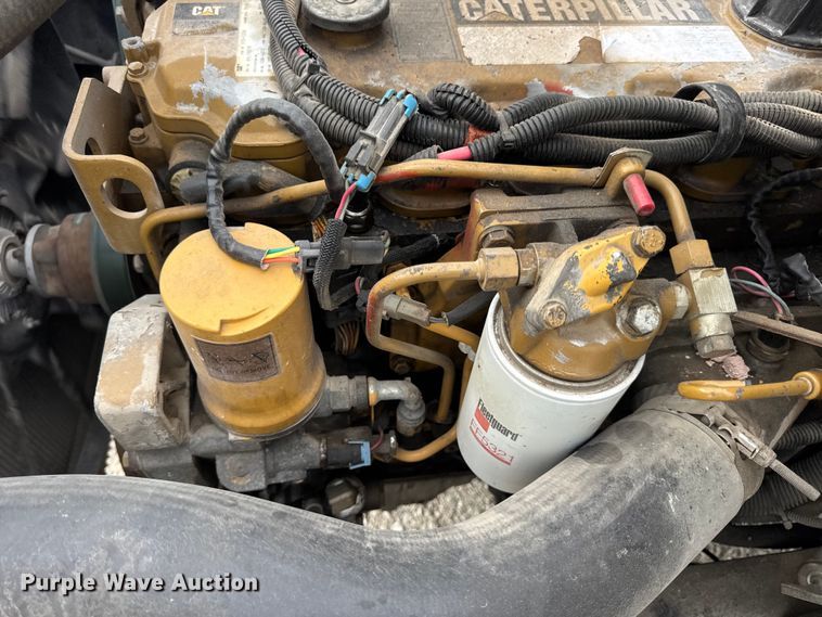 image for item DW3443 2001 Thomas Built school bus