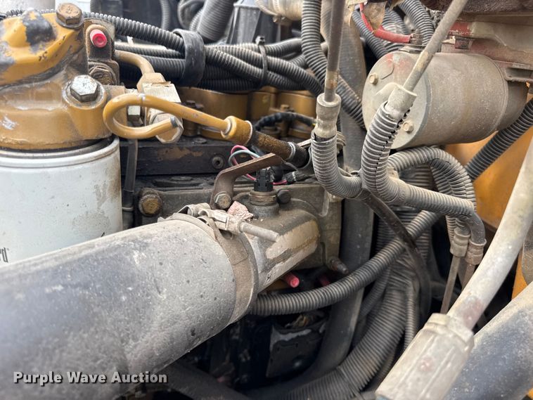 image for item DW3443 2001 Thomas Built school bus