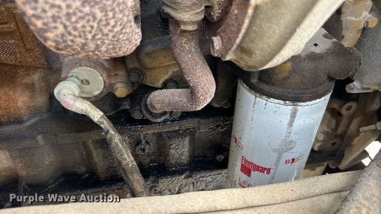 image for item DW3443 2001 Thomas Built school bus