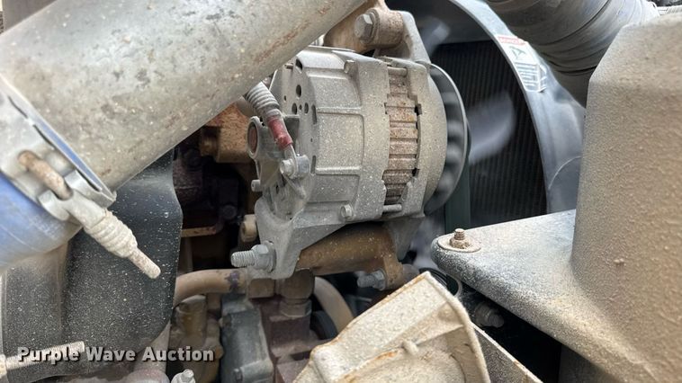 image for item DW3443 2001 Thomas Built school bus