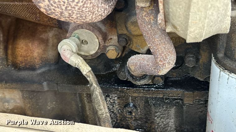 image for item DW3443 2001 Thomas Built school bus