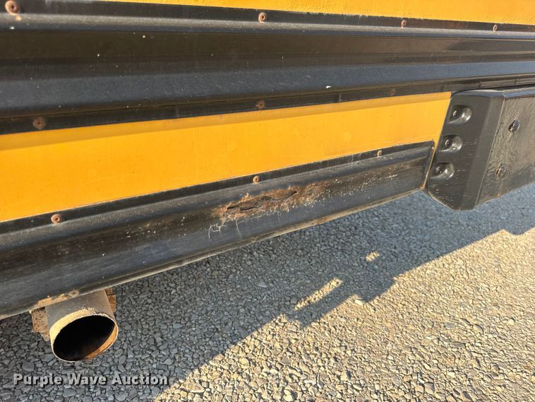 image for item DW3444 2005 Chevrolet Express G3500 school bus