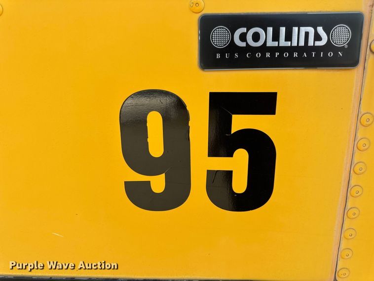 image for item DW3444 2005 Chevrolet Express G3500 school bus