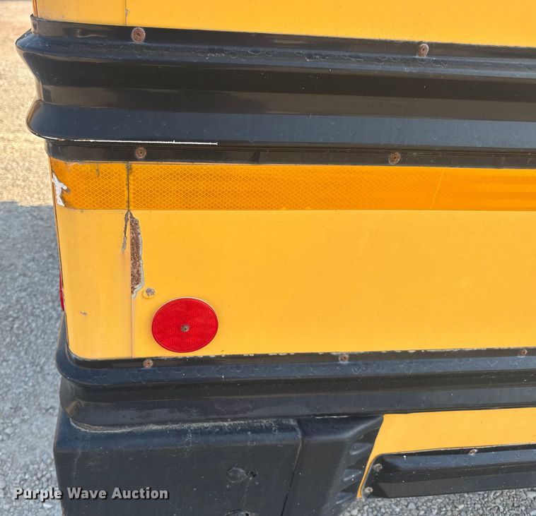 image for item DW3444 2005 Chevrolet Express G3500 school bus