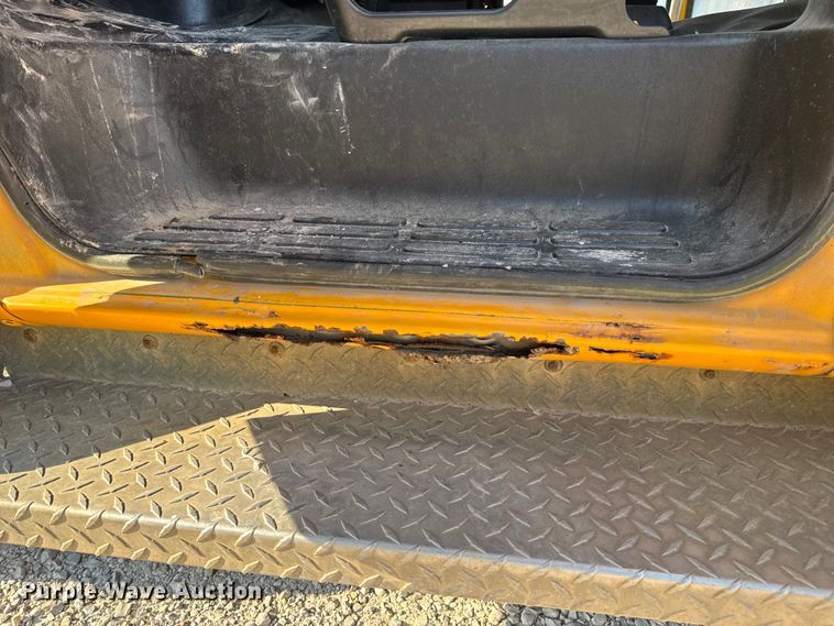 image for item DW3444 2005 Chevrolet Express G3500 school bus