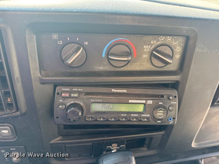 image for item DW3444 2005 Chevrolet Express G3500 school bus