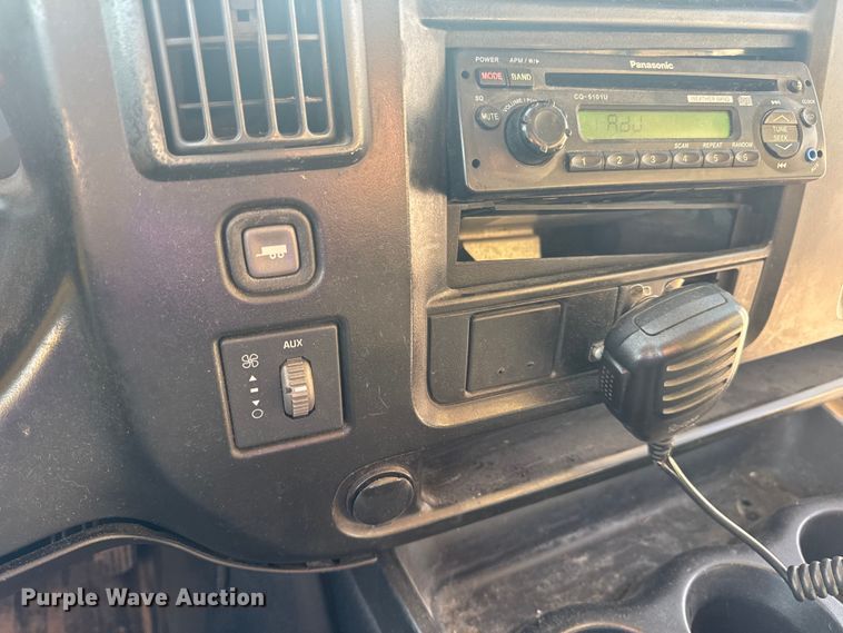 image for item DW3444 2005 Chevrolet Express G3500 school bus