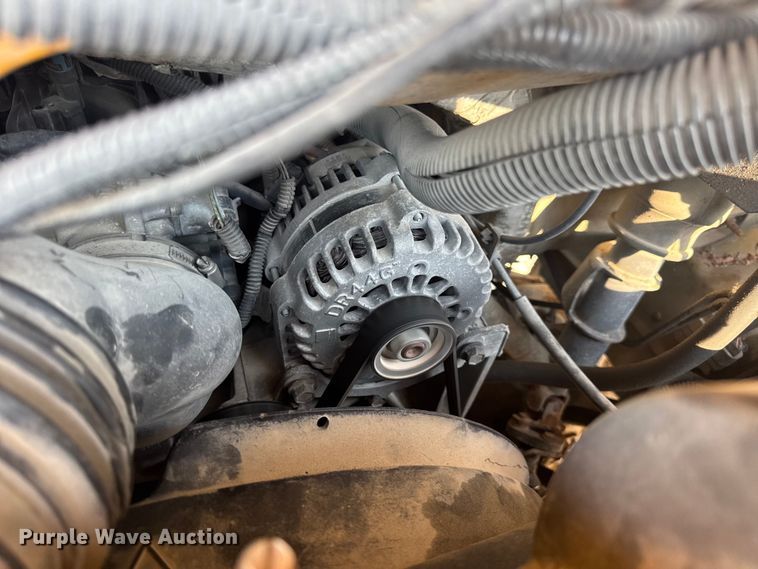 image for item DW3444 2005 Chevrolet Express G3500 school bus