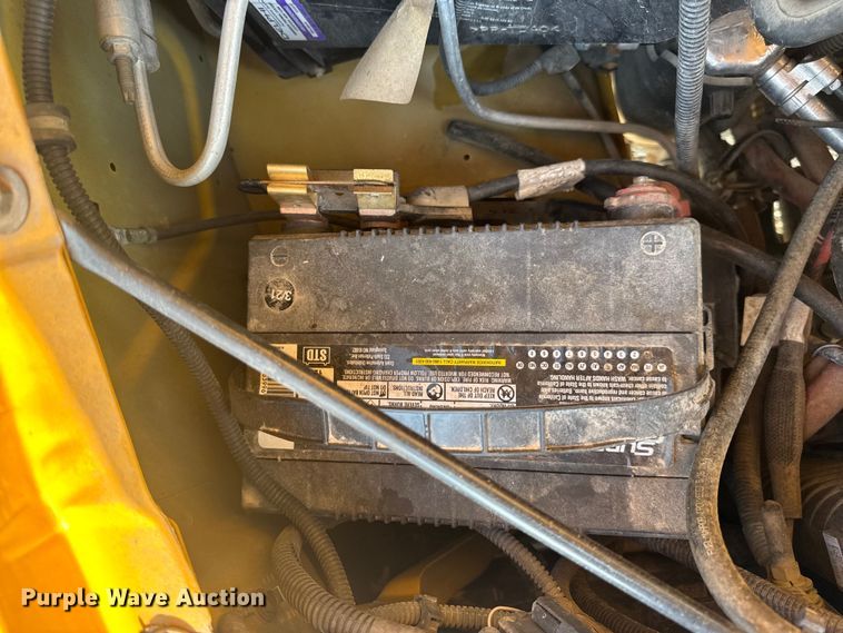 image for item DW3444 2005 Chevrolet Express G3500 school bus