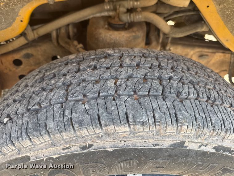 image for item DW3444 2005 Chevrolet Express G3500 school bus