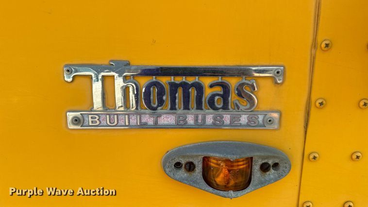 image for item DW3445 2004 Thomas Built school bus