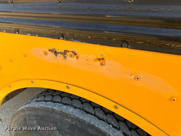 image for item DW3445 2004 Thomas Built school bus