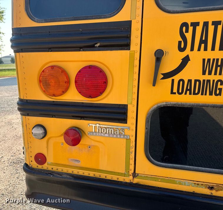 image for item DW3445 2004 Thomas Built school bus