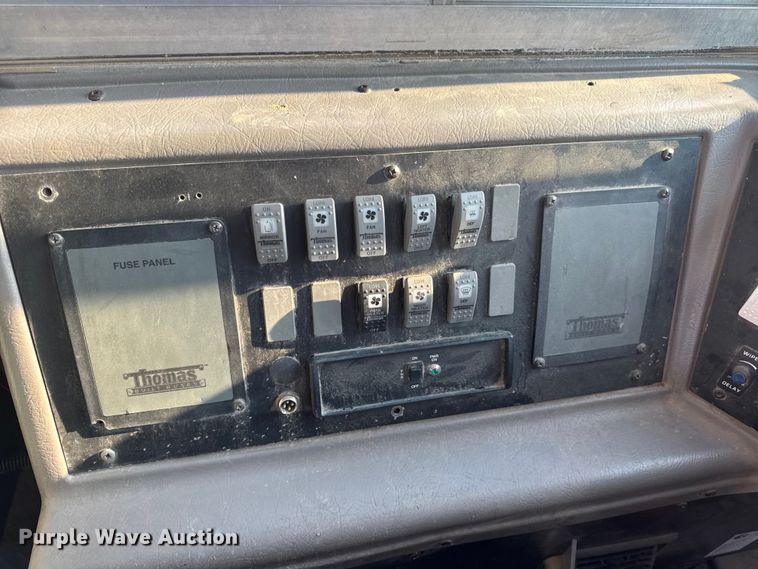 image for item DW3445 2004 Thomas Built school bus