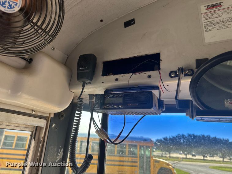 image for item DW3445 2004 Thomas Built school bus