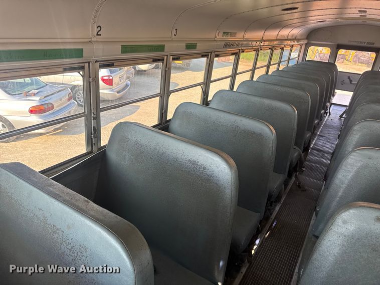 image for item DW3445 2004 Thomas Built school bus