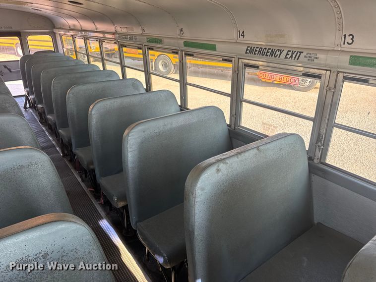 image for item DW3445 2004 Thomas Built school bus