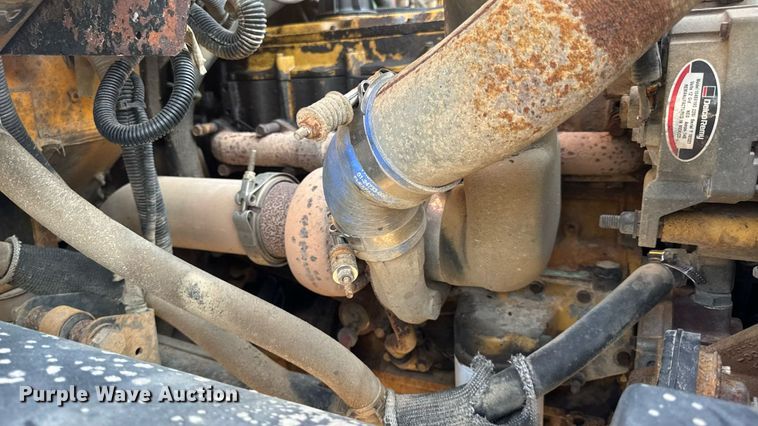 image for item DW3445 2004 Thomas Built school bus