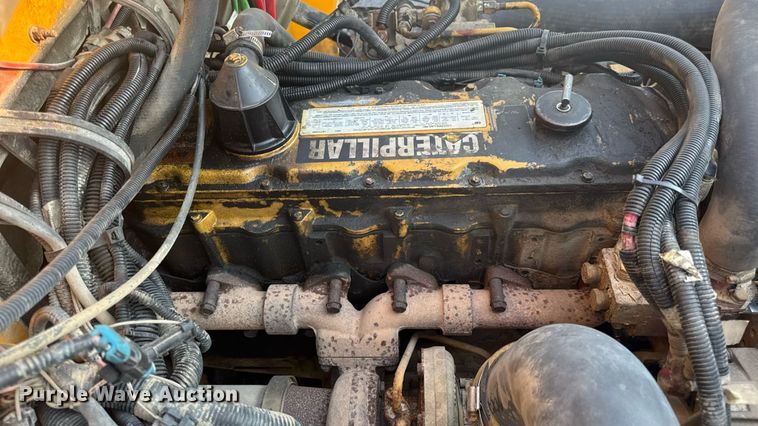 image for item DW3445 2004 Thomas Built school bus