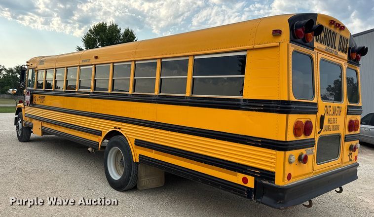 image for item DW3446 2001 Thomas Built school bus