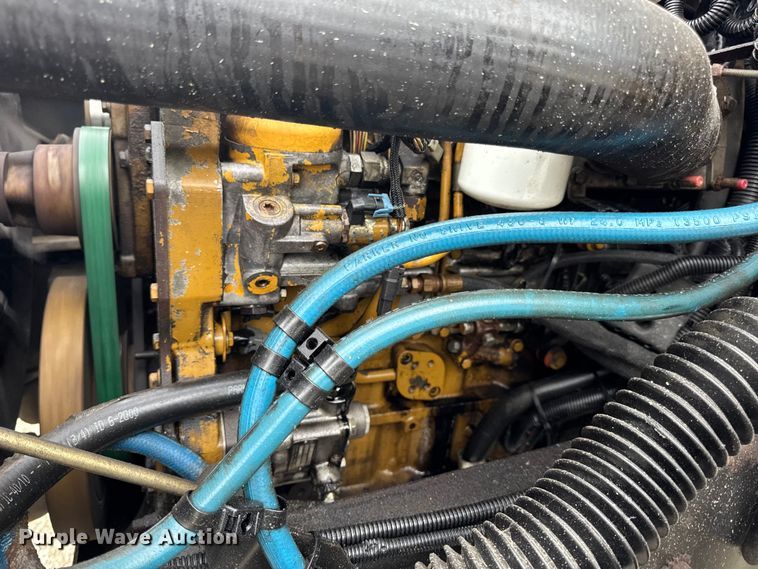 image for item DW3446 2001 Thomas Built school bus