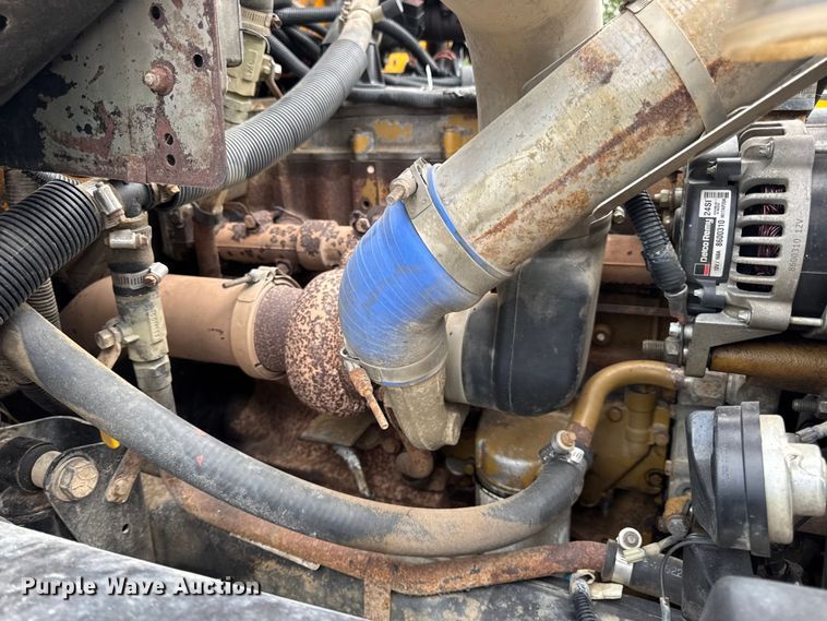 image for item DW3446 2001 Thomas Built school bus