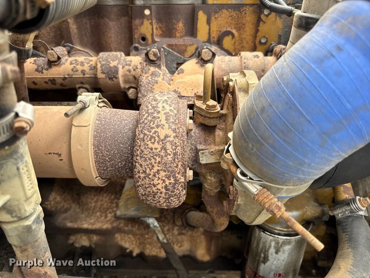 image for item DW3446 2001 Thomas Built school bus