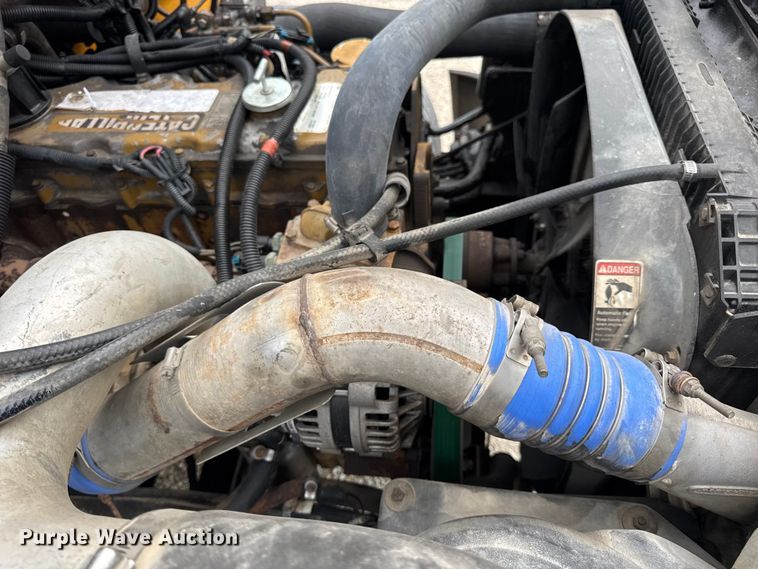 image for item DW3446 2001 Thomas Built school bus