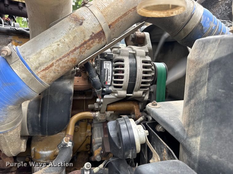 image for item DW3446 2001 Thomas Built school bus