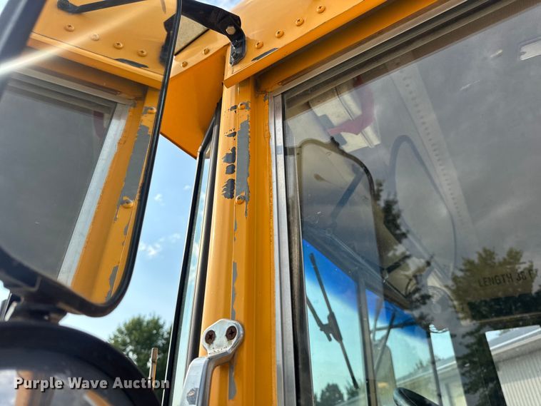 image for item DW3447 2007 Thomas Built school bus