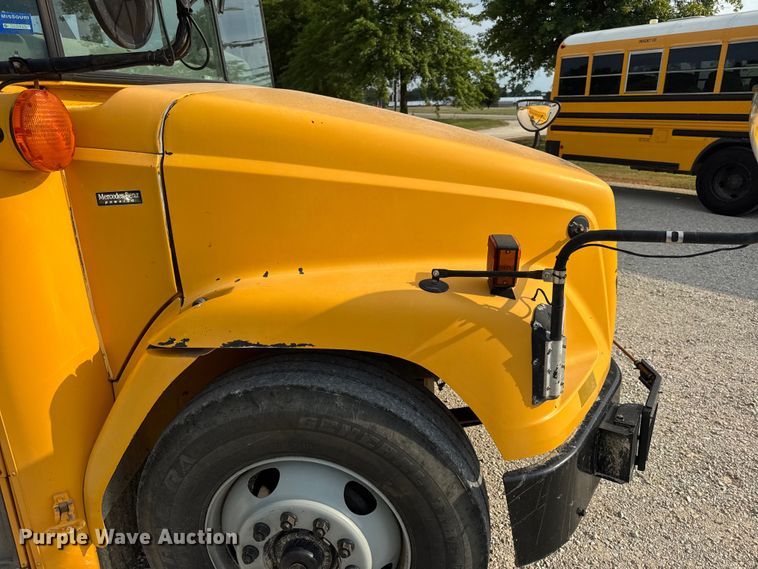 image for item DW3447 2007 Thomas Built school bus