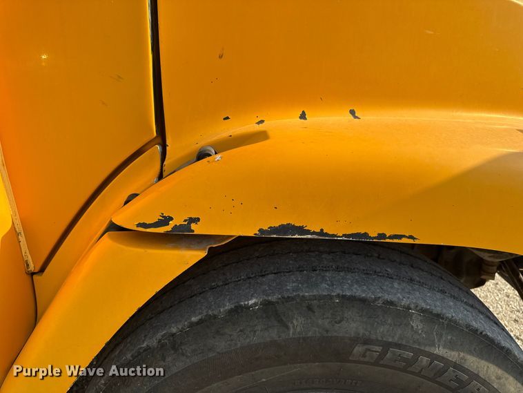 image for item DW3447 2007 Thomas Built school bus