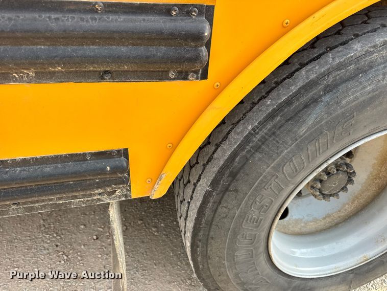 image for item DW3447 2007 Thomas Built school bus