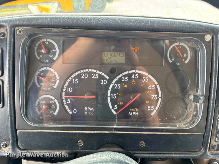 image for item DW3447 2007 Thomas Built school bus