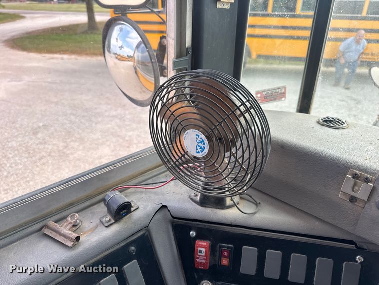 image for item DW3447 2007 Thomas Built school bus