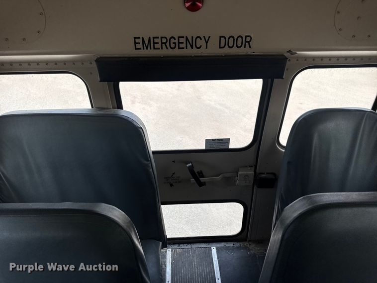 image for item DW3447 2007 Thomas Built school bus