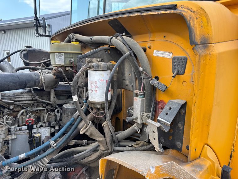 image for item DW3447 2007 Thomas Built school bus