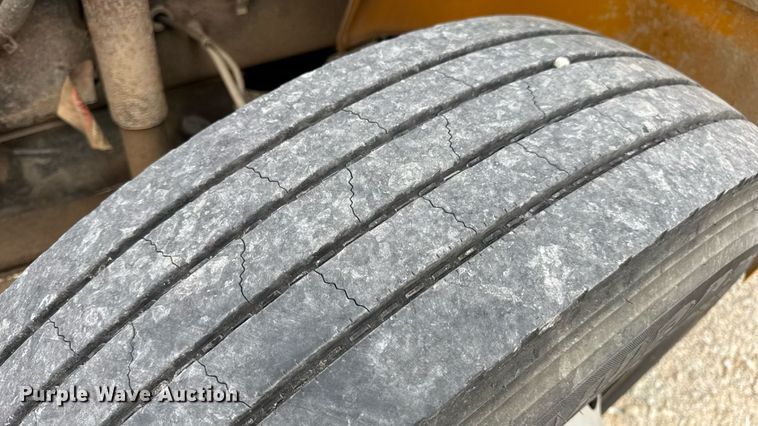 image for item DW3447 2007 Thomas Built school bus