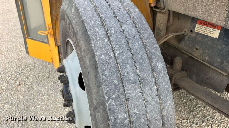 image for item DW3447 2007 Thomas Built school bus