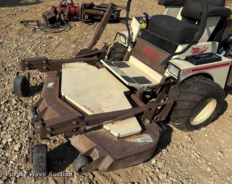 image for item DW3457 Grasshopper 928D ZTR lawn mower