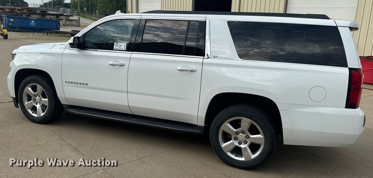 image for item DW3477 2016 Chevrolet Suburban LT SUV