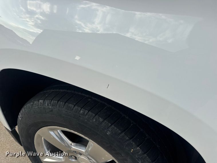 image for item DW3477 2016 Chevrolet Suburban LT SUV